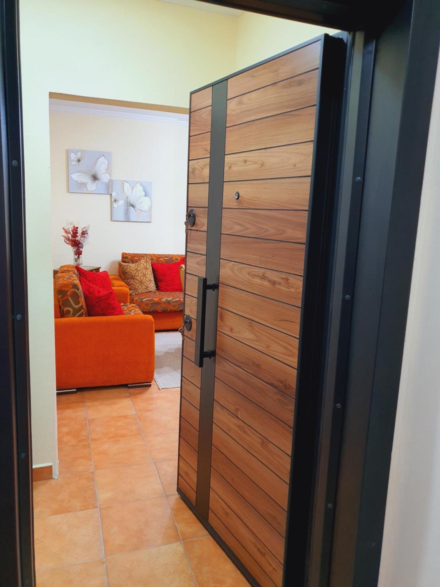 Apartamento 1 *